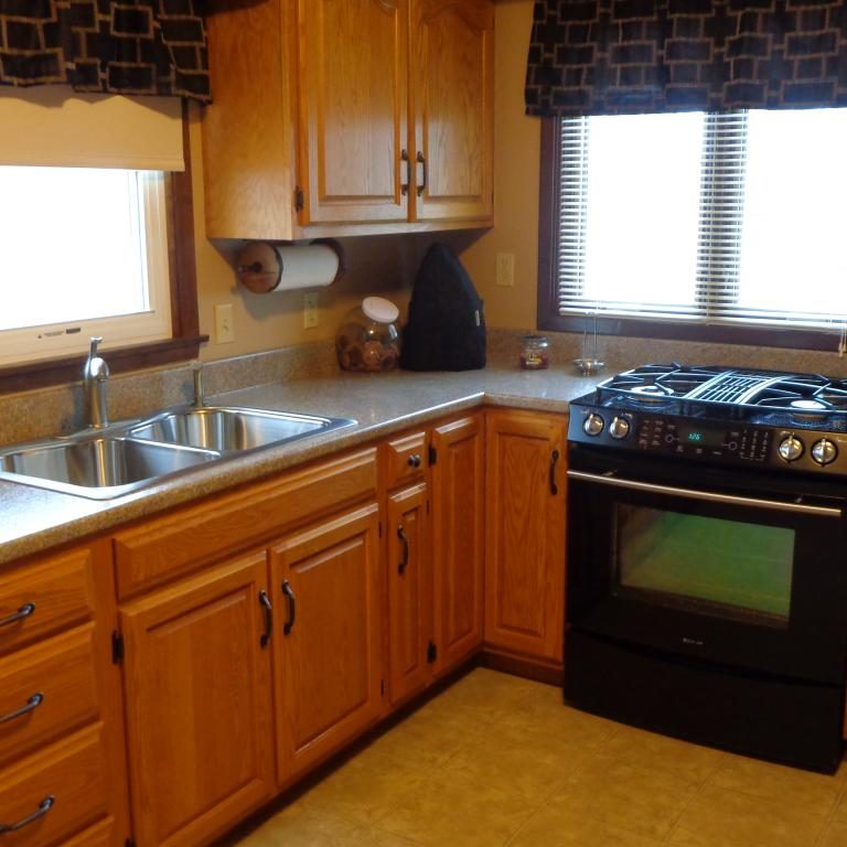 Brazilian Brown Granite (Formica) - Futura Edge with 4" Backsplash