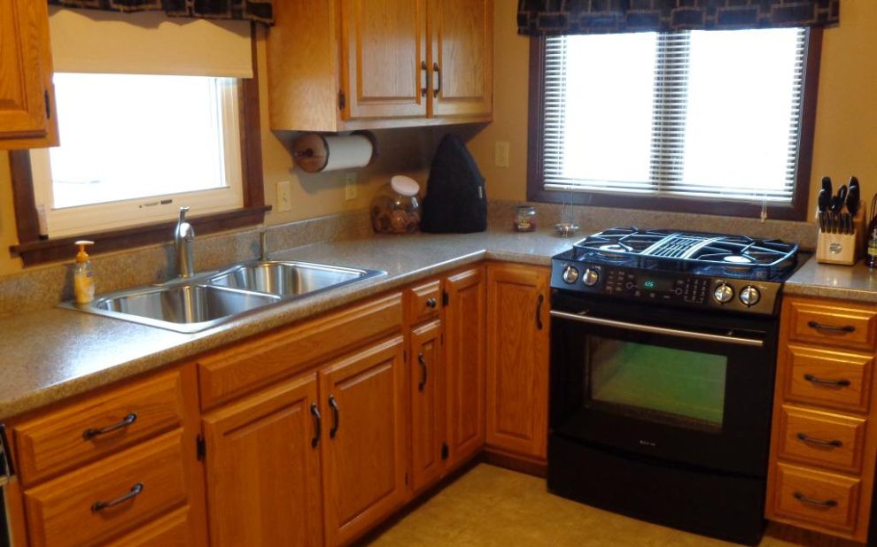 Brazilian Brown Granite (Formica) - Futura Edge with 4" Backsplash