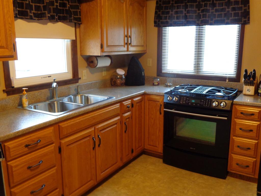 Brazilian Brown Granite (Formica) - Futura Edge with 4" Backsplash