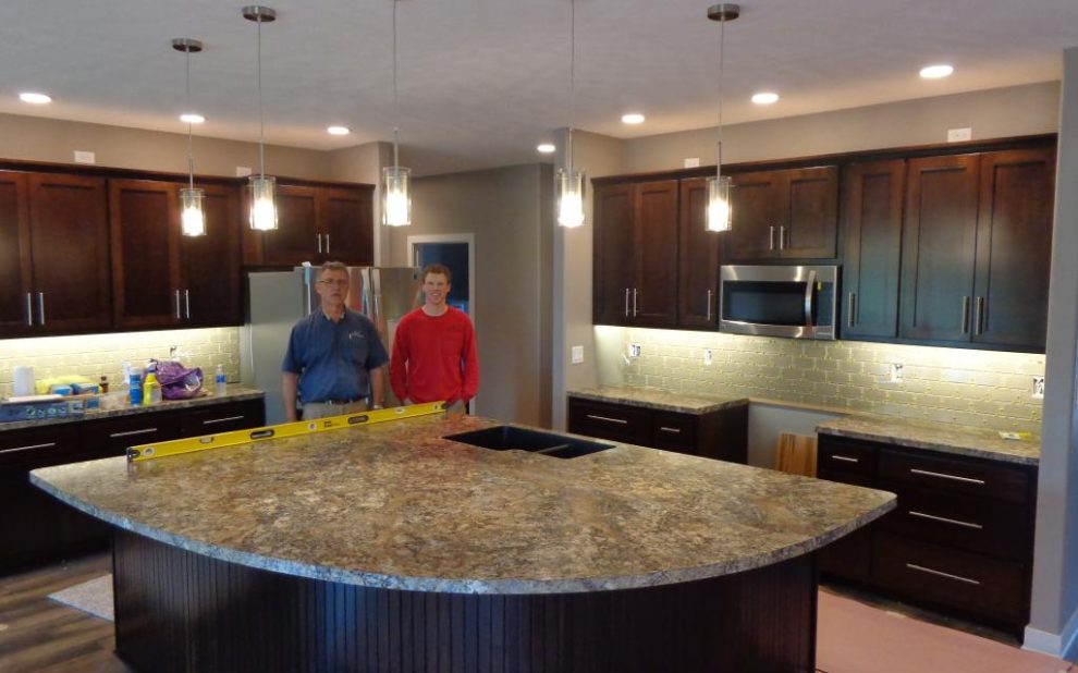 Winter Carnival (Wilsonart) - Square Edge Island, Ora Edge Perimeter