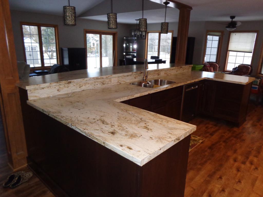 River Gold (Formica) - Ora Edge