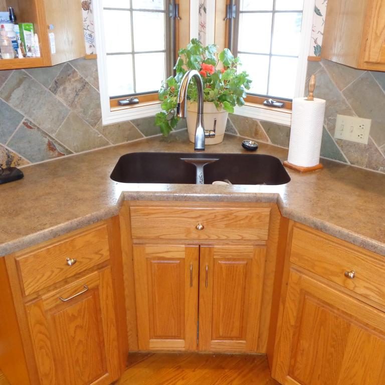 Concord Edge Moulding - Seamless Sink Corner