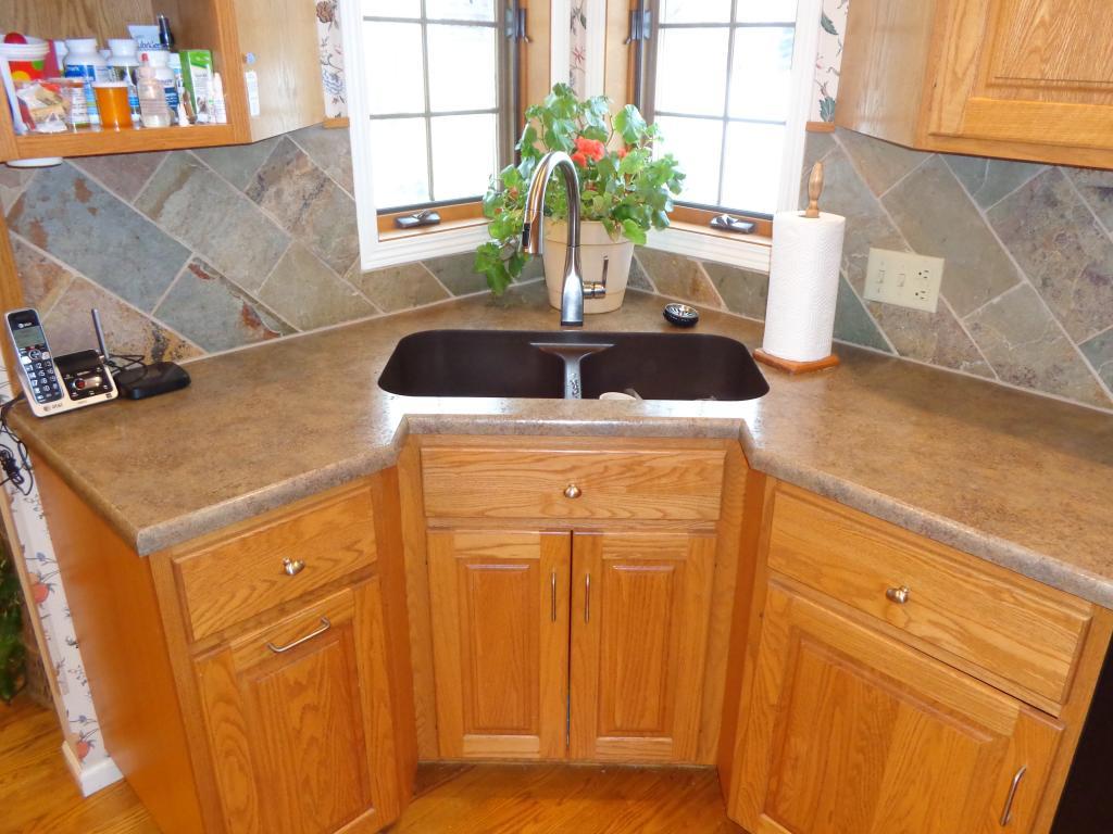 Concord Edge Moulding - Seamless Sink Corner