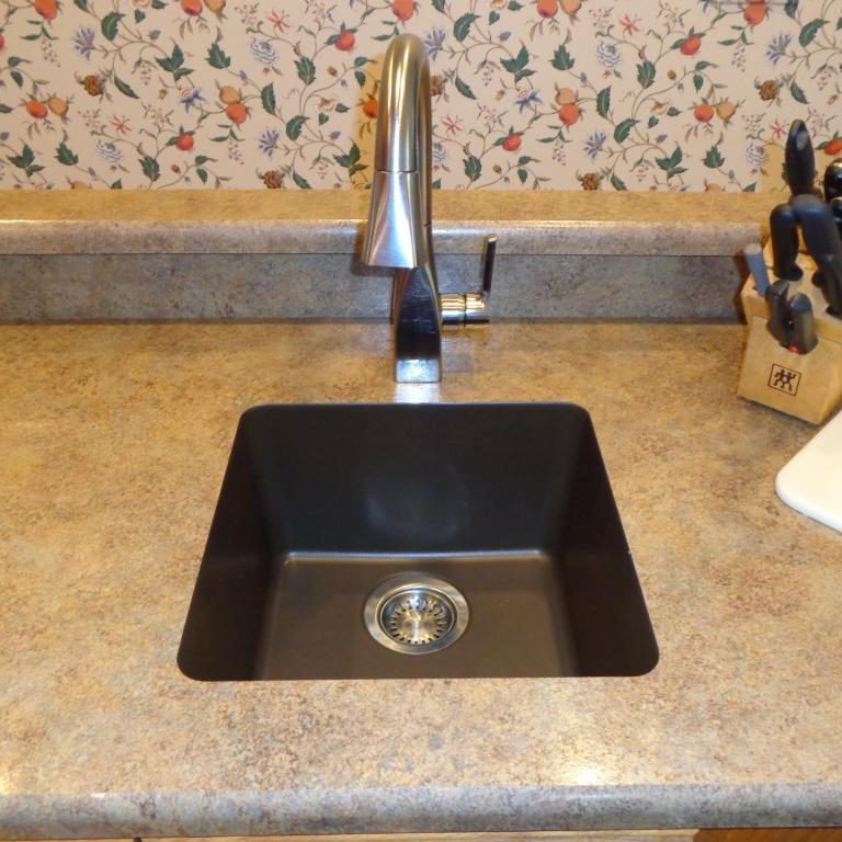 Quartz Undermount Sink - Brown Q-315