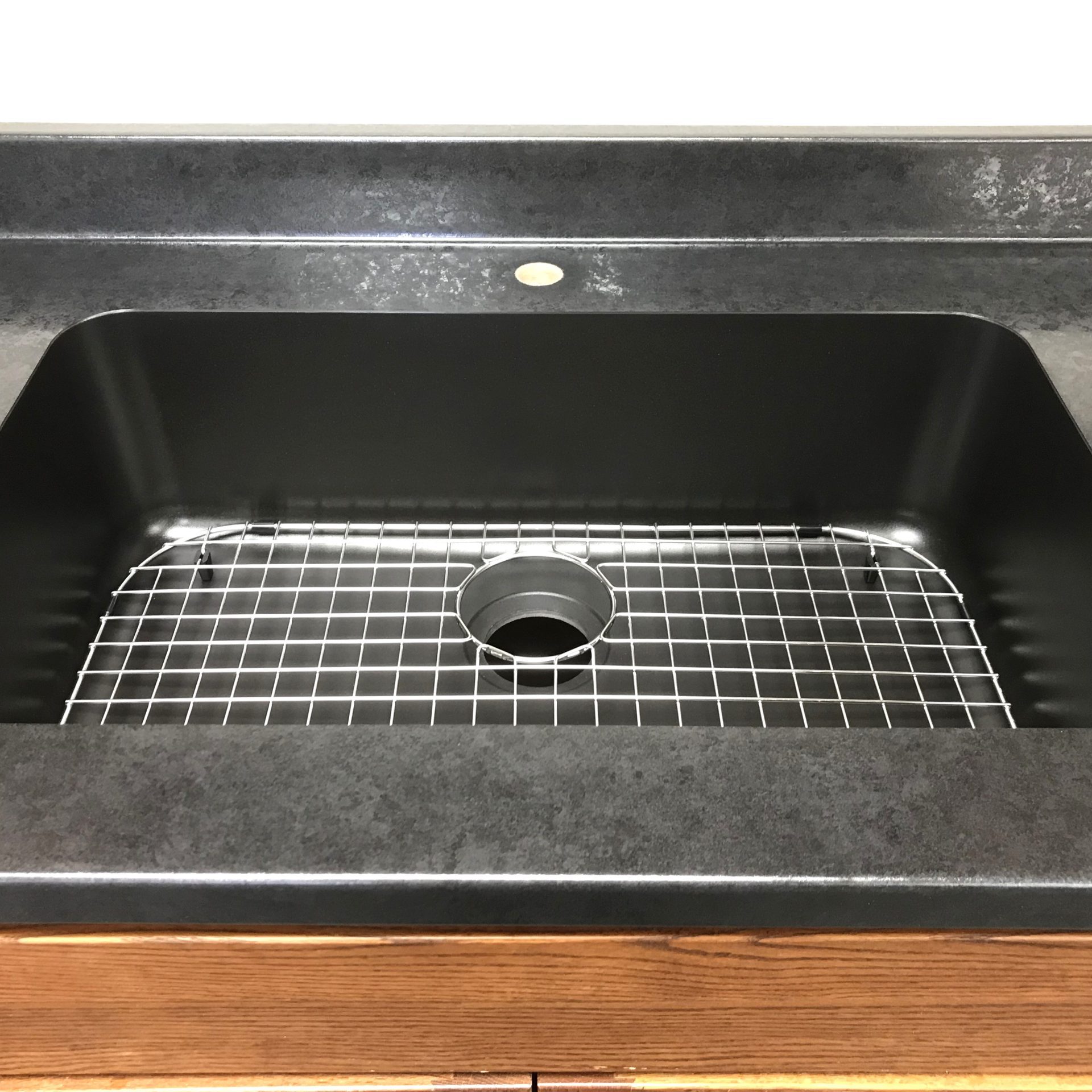 Q-340 Black
